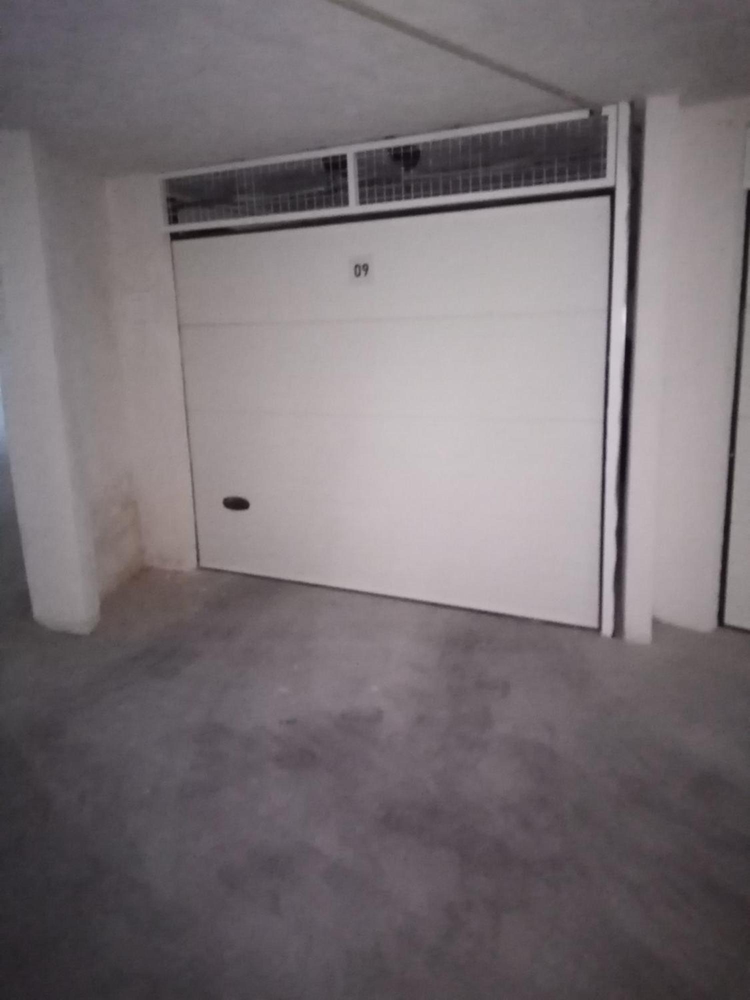 Apartment New With 2 Bedrooms Private Parking *